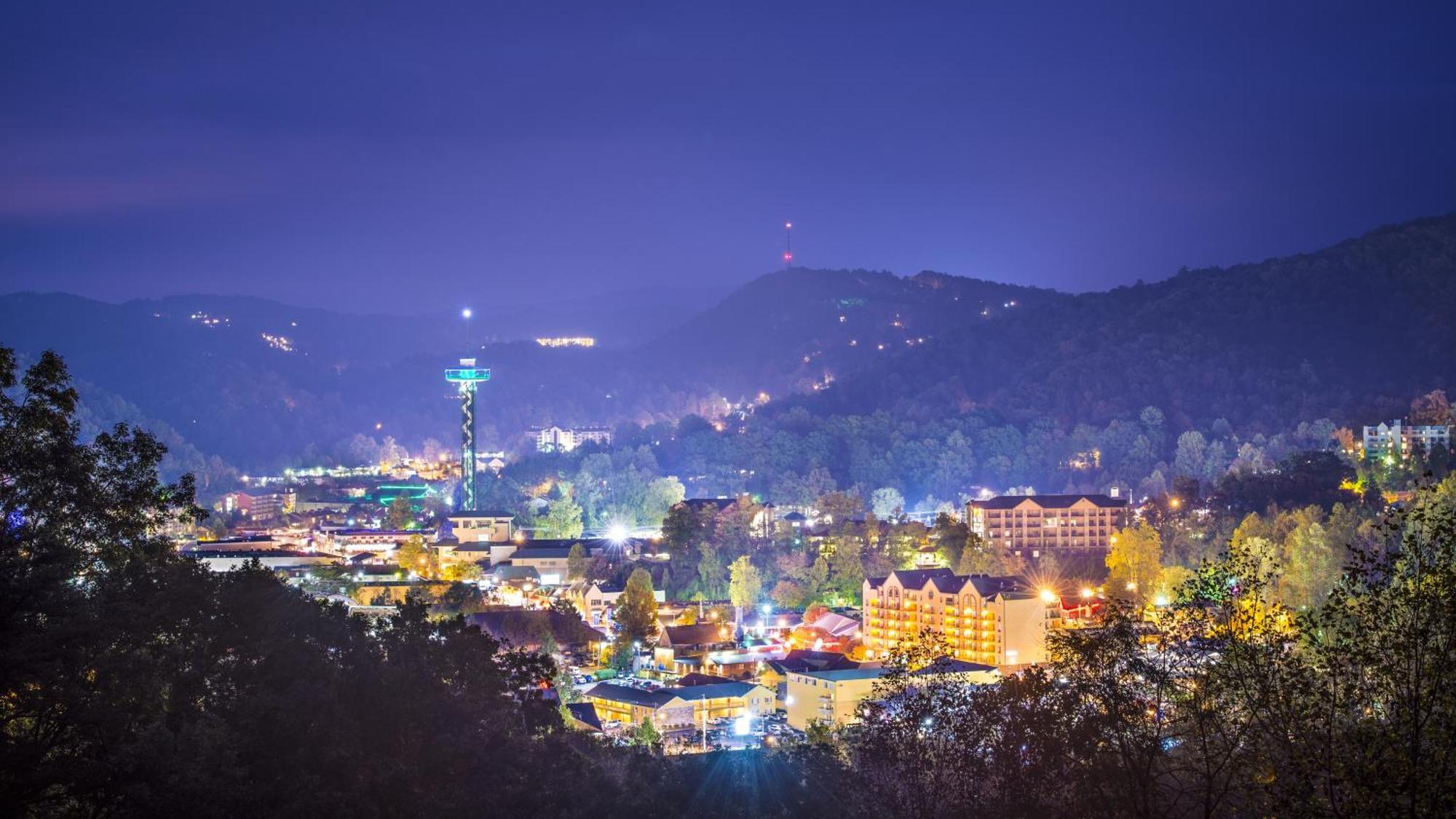 Rock Of Ages, Hot Tub, Game Room, Wifi, 1089 Free Tickets Each Paid Day, Dollywood And More Pigeon Forge Eksteriør bilde