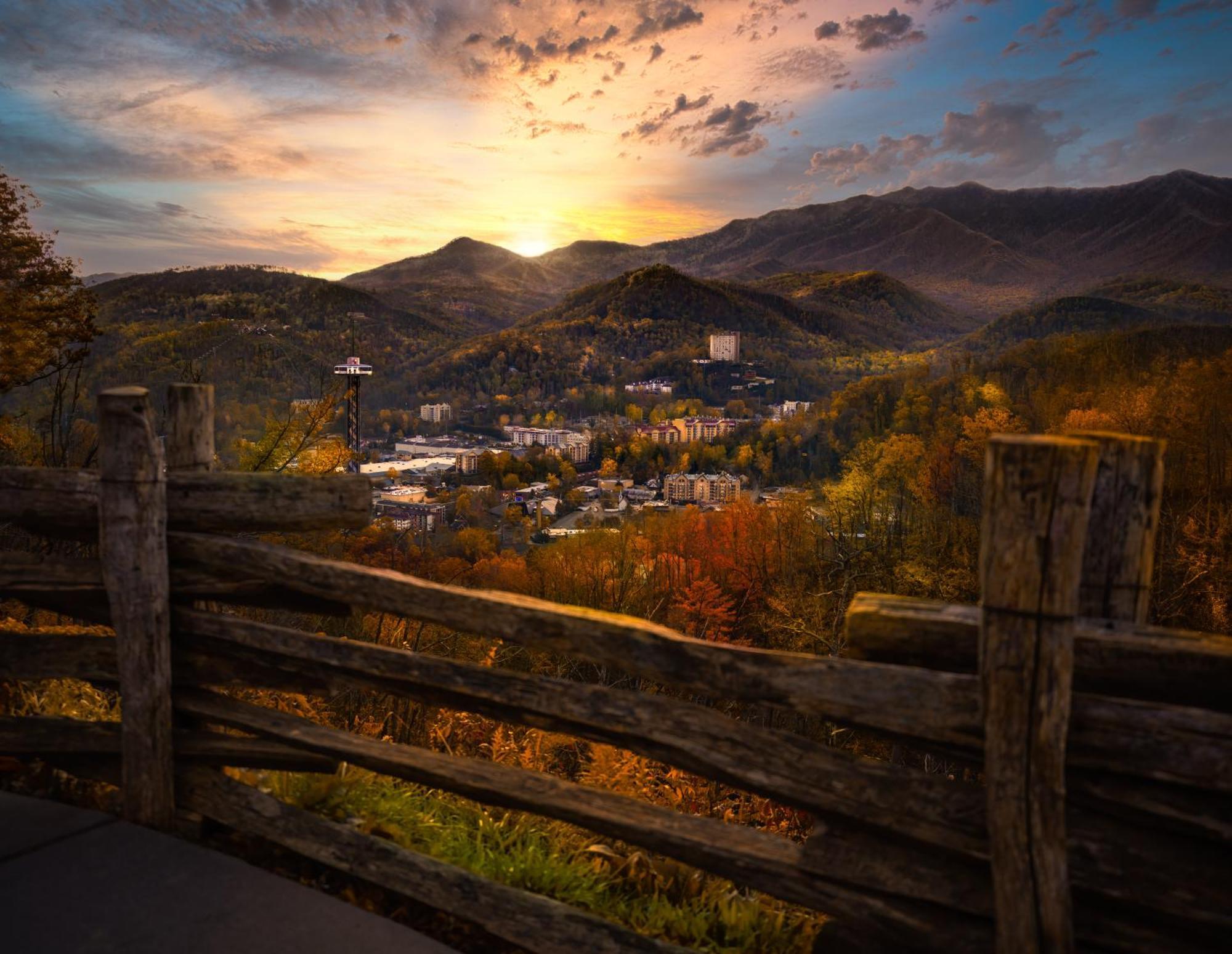 Rock Of Ages, Hot Tub, Game Room, Wifi, 1089 Free Tickets Each Paid Day, Dollywood And More Pigeon Forge Eksteriør bilde